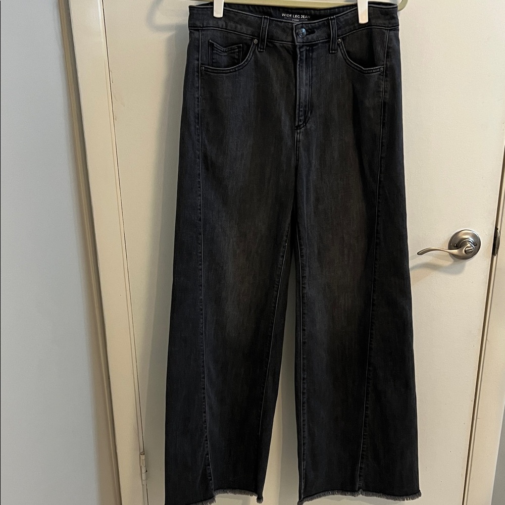 Chico's Faded Black Wide Leg Frayed Hem Jeans Sz 1.5 10